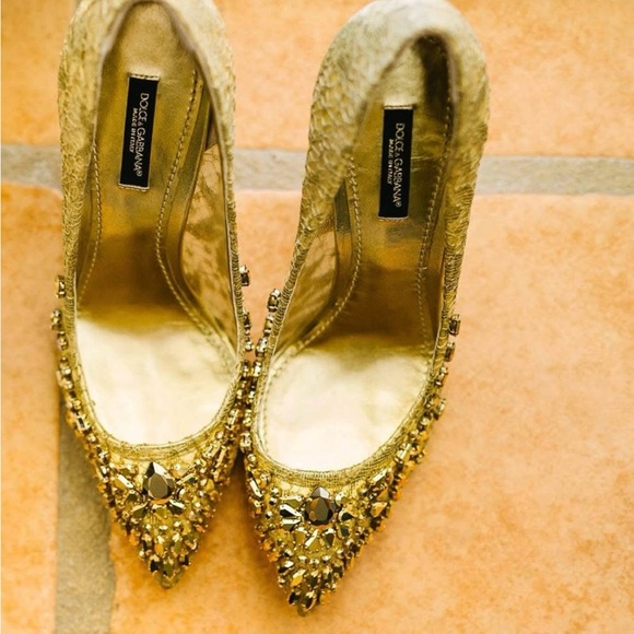 Authentic EUC-DOLCE & GABBANA BELLUCCI Crystals Embellished Pumps Gold Heels - Picture 10 of 10